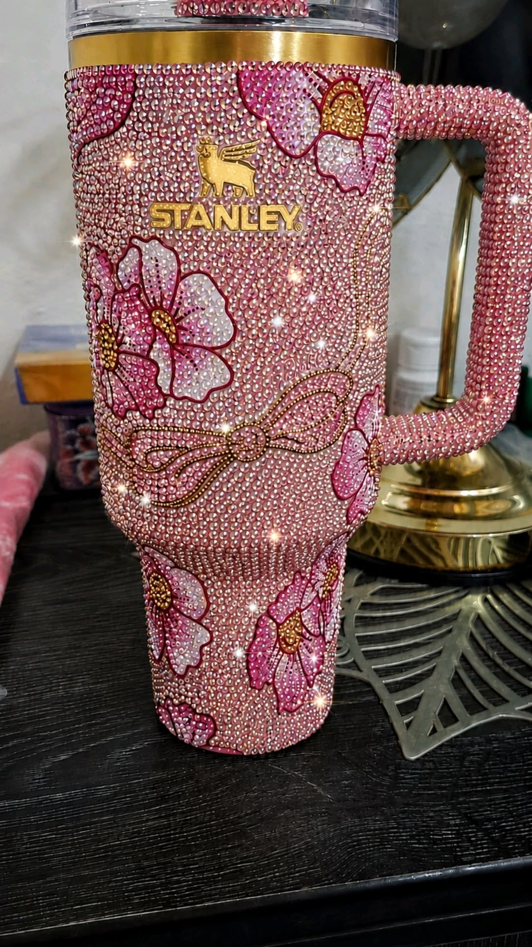 70 to 100 grams rhinestone container